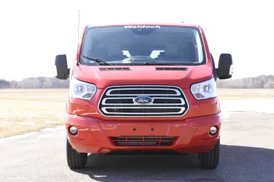 RACE RED - 2020 FORD TRANSIT LANDMARK - Image 4 of 19