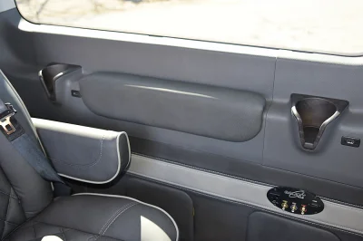 SHADOW BLACK 3 - 2020 FORD TRANSIT LANDMARK - Image 4 of 14