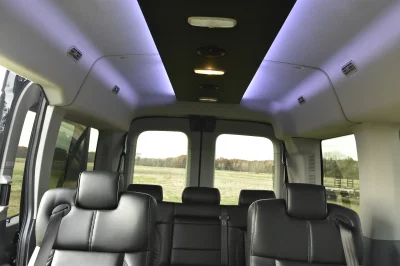 FORD TRANSIT 130 7 PASSENGER CONVERSION VAN LUXURY TRAVEL FAMILY VEHICLE BY WALDOCH LANDMARK EDITION - 2020 FORD TRANSIT LANDMARK - Image 8 of 18