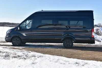 BLACK SHADOW 1 - 2020 FORD TRANSIT LIMO - Image 4 of 19