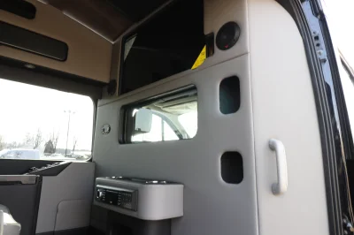 BLACK SHADOW 2 - 2020 FORD TRANSIT LIMO - Image 11 of 44