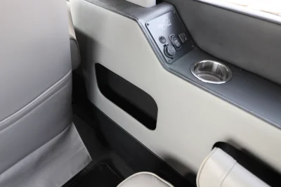 BLACK SHADOW 2 - 2020 FORD TRANSIT LIMO - Image 30 of 44