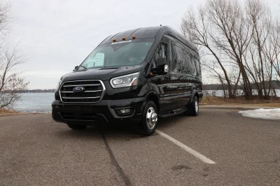 BLACK SHADOW 2 - 2020 FORD TRANSIT LIMO - Image 39 of 44