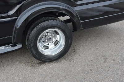 BLACK SHADOW 3 - 2020 FORD TRANSIT LIMO - Image 5 of 18