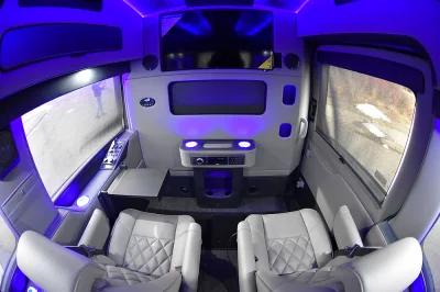 BLACK SHADOW 3 - 2020 FORD TRANSIT LIMO - Image 8 of 18
