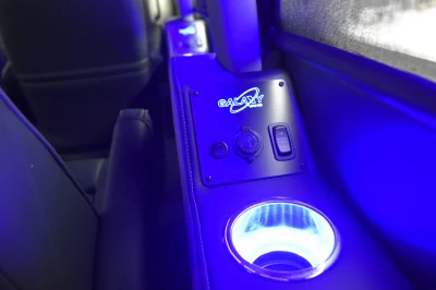 FORD TRANSIT 148 EL LUXURY LIMO PRIVATE JET ON WHEELS BY WALDOCH 9 PASSENGER PARTY WITH MEETINGS - 2020 FORD TRANSIT LIMO - Image 17 of 37