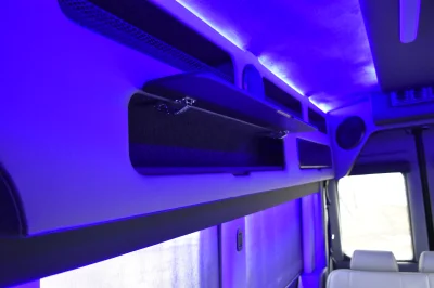 FORD TRANSIT 148 EL LIMO PASSENGER VAN DRINK AND RIDE IN MOST STATES - WALDOCH CONVERSION VAN - 2020 FORD TRANSIT LIMO - Image 33 of 59