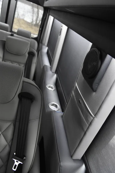 FORD TRANSIT 148 EL LIMO PASSENGER VAN DRINK AND RIDE IN MOST STATES - WALDOCH CONVERSION VAN - 2020 FORD TRANSIT LIMO - Image 9 of 59