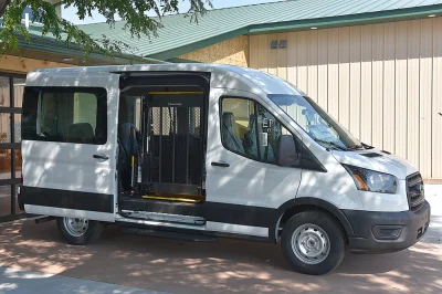 OXFORD WHITE 2 - 2020 FORD TRANSIT MOBILITY - Image 2 of 15