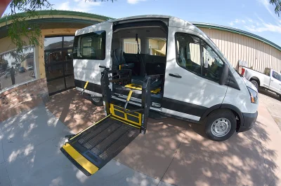 OXFORD WHITE 2 - 2020 FORD TRANSIT MOBILITY - Image 8 of 15