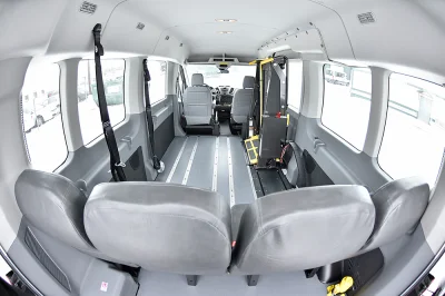 OXFORD WHITE III - 2020 FORD TRANSIT MOBILITY - Image 13 of 17