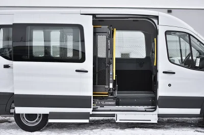 OXFORD WHITE III - 2020 FORD TRANSIT MOBILITY - Image 7 of 17