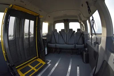 FORD TRANSIT 148 MEDIUM ROOF YELLOW SCHOOL SHUTTLE MOBILITY VAN ADA FACTORY BY WALDOCH - 2020 FORD TRANSIT MOBILITY - Image 6 of 11