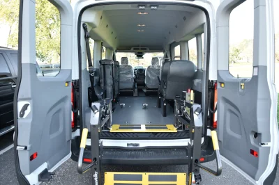 OXFORD WHITE II - 2020 FORD TRANSIT MOBILITY - Image 10 of 16