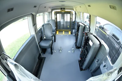 OXFORD WHITE II - 2020 FORD TRANSIT MOBILITY - Image 13 of 16