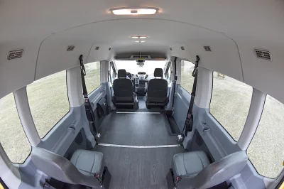 OXFORD WHITE V - 2020 FORD TRANSIT MOBILITY - Image 7 of 8