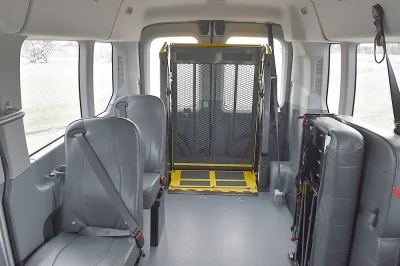 OXFORD WHITE IV - 2020 FORD TRANSIT MOBILITY - Image 6 of 11