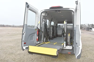 OXFORD WHITE IV - 2020 FORD TRANSIT MOBILITY - Image 8 of 11