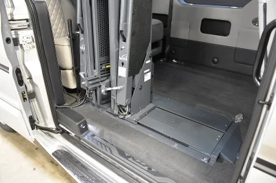 INGOT SILVER II - 2020 FORD TRANSIT MOBILITY - Image 8 of 18