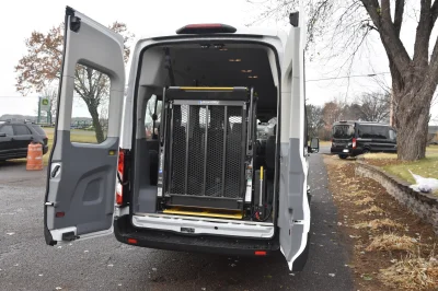 FORD TRANSIT 148 EL WHITE MOBILITY FLEET VAN PASSENGER ADA - 2020 FORD TRANSIT MOBILITY - Image 8 of 28