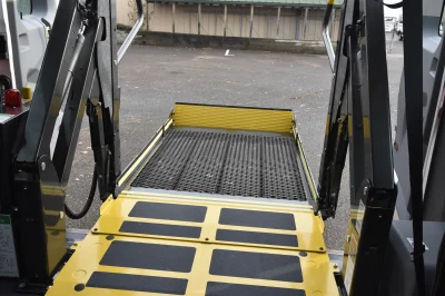 FORD TRANSIT 148 EL WHITE MOBILITY FLEET VAN PASSENGER ADA - 2020 FORD TRANSIT MOBILITY - Image 14 of 28