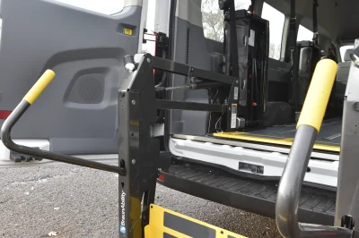FORD TRANSIT 148 EL WHITE MOBILITY FLEET VAN PASSENGER ADA - 2020 FORD TRANSIT MOBILITY - Image 18 of 28