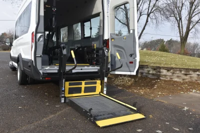 FORD TRANSIT 148 EL WHITE MOBILITY FLEET VAN PASSENGER ADA - 2020 FORD TRANSIT MOBILITY - Image 20 of 28