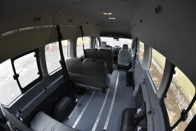 FORD TRANSIT 148 EL WHITE MOBILITY FLEET VAN PASSENGER ADA - 2020 FORD TRANSIT MOBILITY - Image 25 of 28