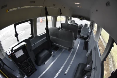 FORD TRANSIT 148 EL WHITE MOBILITY FLEET VAN PASSENGER ADA - 2020 FORD TRANSIT MOBILITY - Image 26 of 28