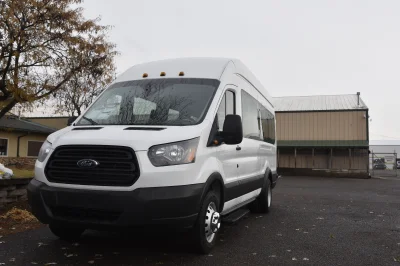 FORD TRANSIT 148 EL WHITE MOBILITY FLEET VAN PASSENGER ADA - 2020 FORD TRANSIT MOBILITY - Image 4 of 28