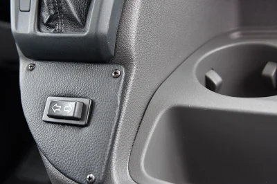 2020 FORD TRANSIT 148 EL HIGH ROOF BUS DOOR - 2020 FORD TRANSIT SHUTTLE - Image 12 of 28