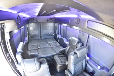 2021 FORD TRANSIT 148 MEDIUM ROOF GALAXY 9 PASSENGER BLACK WITH BLACK INTERIOR - 2021 FORD TRANSIT GALAXY - Image 32 of 39