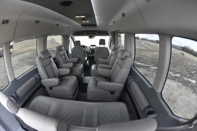 LANDMARK 9 PASSENGER LUXURY 148 MEDIUM ROOF FORD TRANSIT BY WALDOCH SILVER EXTERIOR AND GRAPHITE SEATING - 2021 FORD TRANSIT LANDMARK - Image 18 of 37