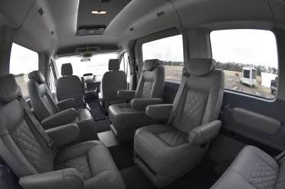 LANDMARK 9 PASSENGER LUXURY 148 MEDIUM ROOF FORD TRANSIT BY WALDOCH SILVER EXTERIOR AND GRAPHITE SEATING - 2021 FORD TRANSIT LANDMARK - Image 20 of 37