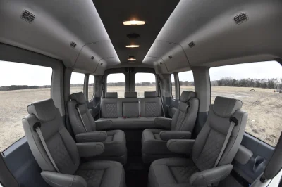 LANDMARK 9 PASSENGER LUXURY 148 MEDIUM ROOF FORD TRANSIT BY WALDOCH SILVER EXTERIOR AND GRAPHITE SEATING - 2021 FORD TRANSIT LANDMARK - Image 26 of 37
