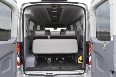 LANDMARK 9 PASSENGER LUXURY 148 MEDIUM ROOF FORD TRANSIT BY WALDOCH SILVER EXTERIOR AND GRAPHITE SEATING - 2021 FORD TRANSIT LANDMARK - Image 9 of 37