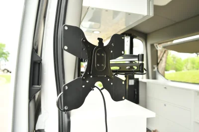 CUSTOM FORD TRANSIT 148 MEDIUM ROOF SIDE CUT OUT FOR ANYTHING YOU NEED BY WALDOCH SHOW VAN DISPLAY - 2022 FORD TRANSIT CUSTOM - Image 43 of 85