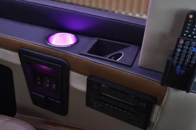 2024 FORD TRANSIT CONVERSION VAN 9 PASSENGER LUXURY GALAXY WALDOCH - WHITE - 2024 FORD TRANSIT GALAXY LUXURY - Image 59 of 79