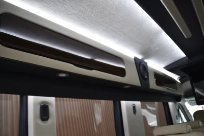 2024 FORD TRANSIT CONVERSION VAN 9 PASSENGER LUXURY GALAXY WALDOCH - WHITE - 2024 FORD TRANSIT GALAXY LUXURY - Image 72 of 79