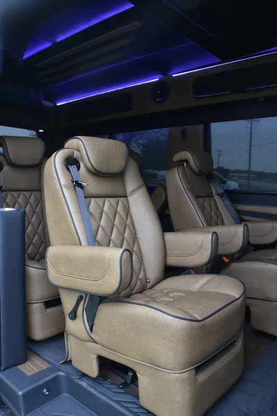 2024 GALAXY CONVERSION VAN WALDOCH - 9 PASSENGER LUXURY TRAVEL - T250 TRANSIT MEDIUM ROOF 3.5L ECO BOOTH - BLACK - 2024 FORD TRANSIT GALAXY - Image 14 of 25