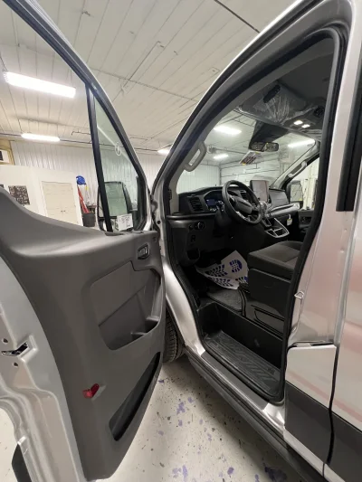 2024 FORD TRANSIT - 8 PASSENGER BASIC LUXURY - INGOT SILVER - QUICKSILVER AND ALABASTER SEATING - 2024 FORD TRANSIT SPECIALTY - Image 5 of 18