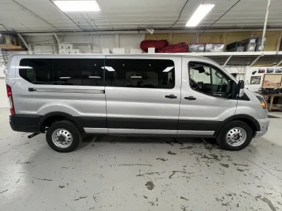 2024 FORD TRANSIT - 8 PASSENGER BASIC LUXURY - INGOT SILVER - QUICKSILVER AND ALABASTER SEATING - 2024 FORD TRANSIT SPECIALTY - Image 15 of 18