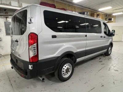 2024 FORD TRANSIT - 8 PASSENGER BASIC LUXURY - INGOT SILVER - QUICKSILVER AND ALABASTER SEATING - 2024 FORD TRANSIT SPECIALTY - Image 16 of 18