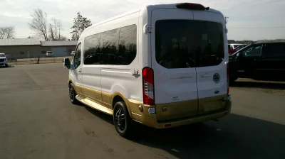 2025 FORD TRANSIT BOUNDARY WATERS - 2025 FORD TRANSIT GALAXY LUXURY - Image 9 of 25