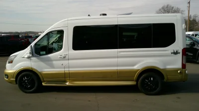 2025 FORD TRANSIT BOUNDARY WATERS - 2025 FORD TRANSIT GALAXY LUXURY - Image 10 of 25