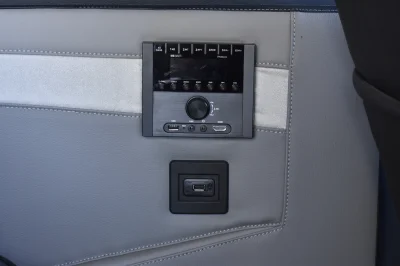 2025 FORD TRANSIT GALAXY LOW ROOF LIFTED CUSTOM VAN BY WALDOCH - 2025 FORD TRANSIT LANDMARK - Image 94 of 97