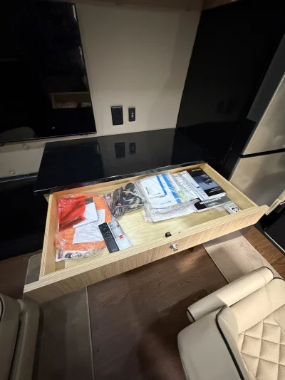 OFFICE RV VAN FORD TRANSIT T350 148 EL WITH SLEEPING AND KITCHEN - 2025 FORD TRANSIT SPECIALTY - Image 17 of 26