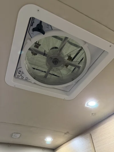 OFFICE RV VAN FORD TRANSIT T350 148 EL WITH SLEEPING AND KITCHEN - 2025 FORD TRANSIT SPECIALTY - Image 23 of 26