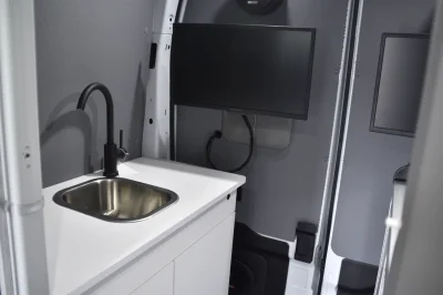 2025 FORD TRANSIT T350 HIGH ROOF DUALLY CUSTOM MOBILE HEALTH OFFICE HOSPITAL CARE BY WALDOCH - 2025 FORD TRANSIT SPECIALTY - Image 9 of 18