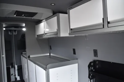 2025 FORD TRANSIT T350 HIGH ROOF DUALLY CUSTOM MOBILE HEALTH OFFICE HOSPITAL CARE BY WALDOCH - 2025 FORD TRANSIT SPECIALTY - Image 10 of 18